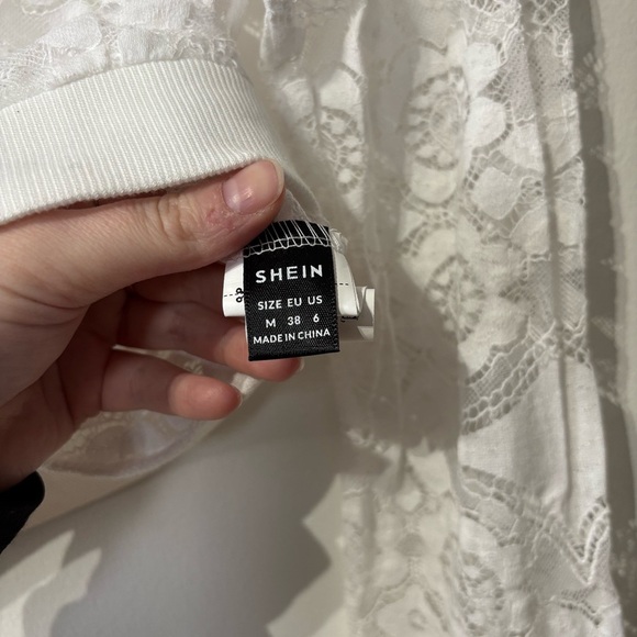 🎉4/30$🎉🤍 SHEIN White Lace Bomber Jacket – Size M 🤍 - Picture 2 of 3